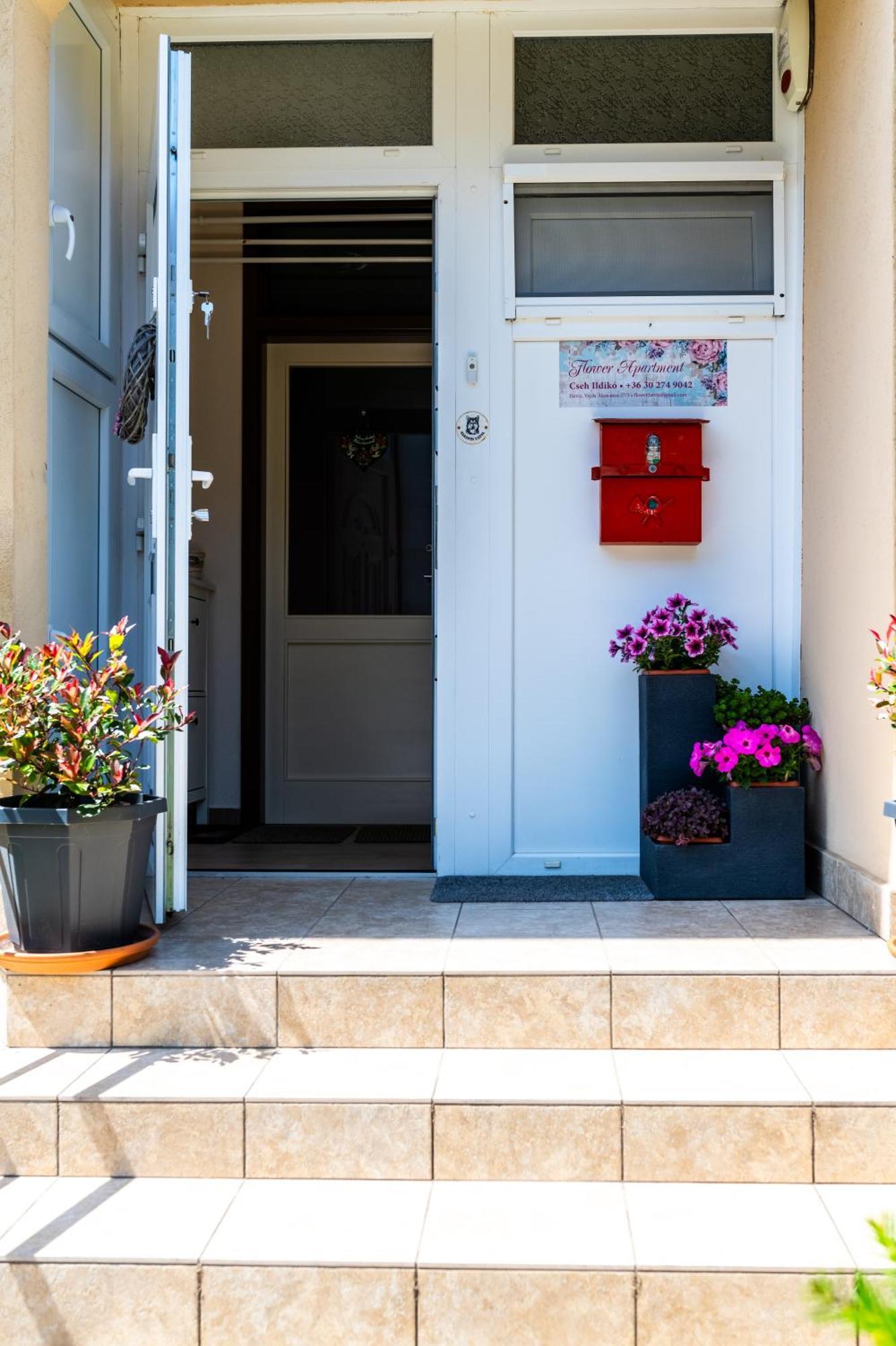 Flower Apartment Hévíz Exteriér fotografie